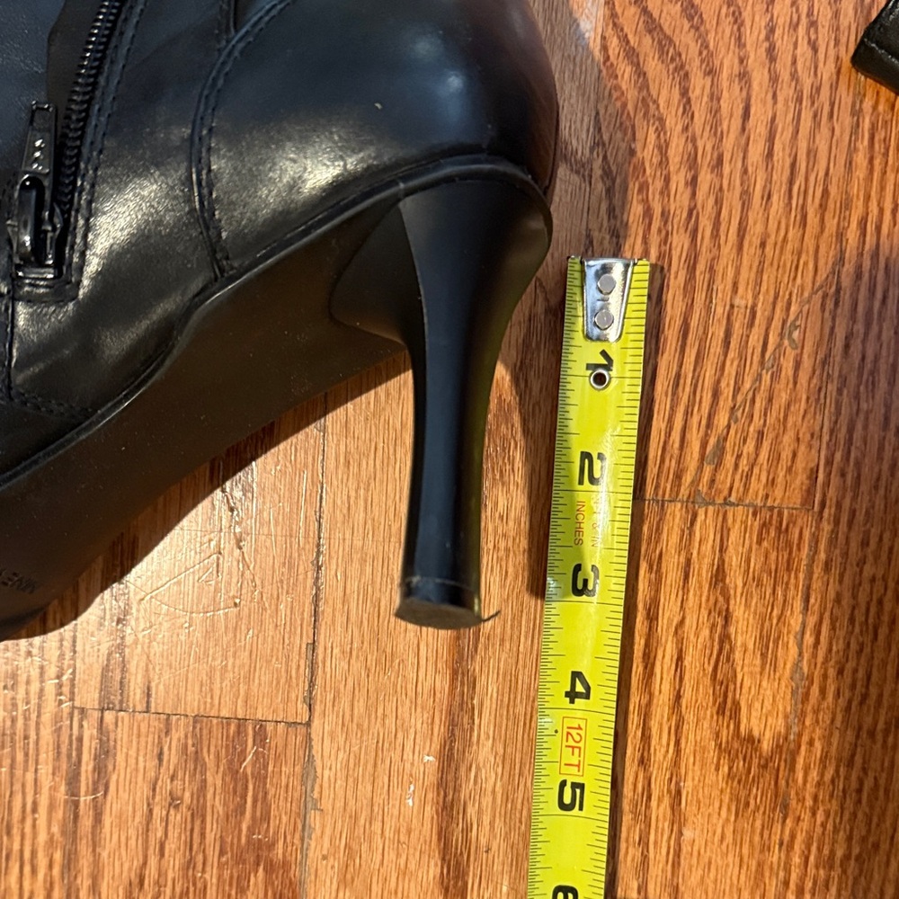Nine West Black Heeled Boots - Picture 4 of 5